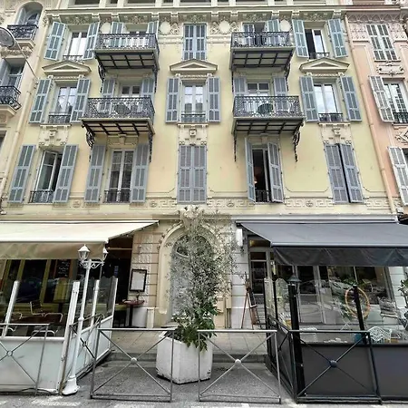 A Louer Au Coeur Du Carre Dor A Nice, Rue Dalpozzo A 150 Metres Des Plages Apartment