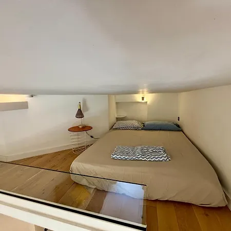 Appartamento à Louer Au Cœur Du Carré D Or à Nice, Rue Dalpozzo à 150 Mètres Des Plages *