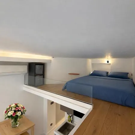 à Louer Au Cœur Du Carré D Or à Nice, Rue Dalpozzo à 150 Mètres Des Plages Apartamento Nice